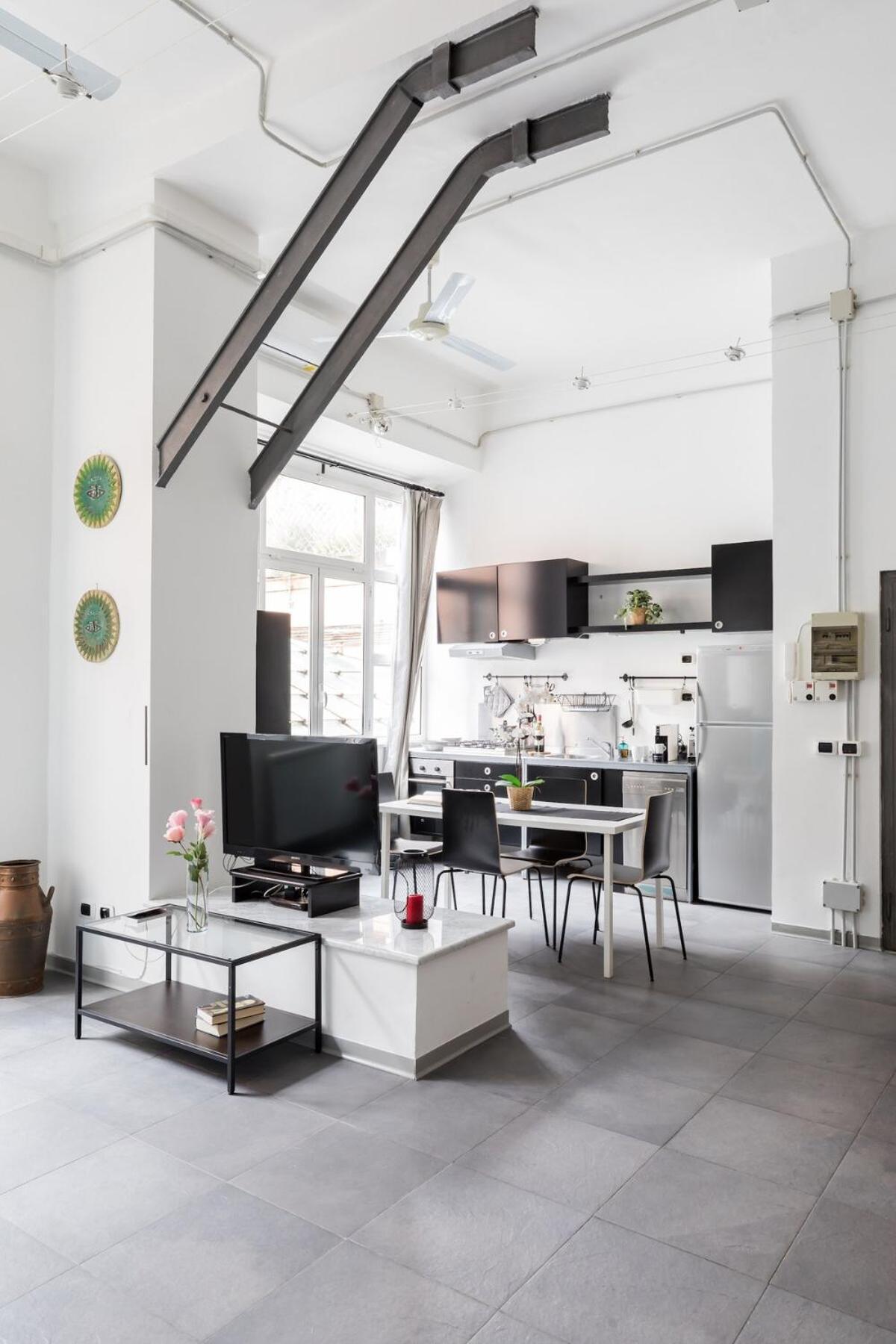 Trevi Fountain Modern Loft Apartment ローマ エクステリア 写真